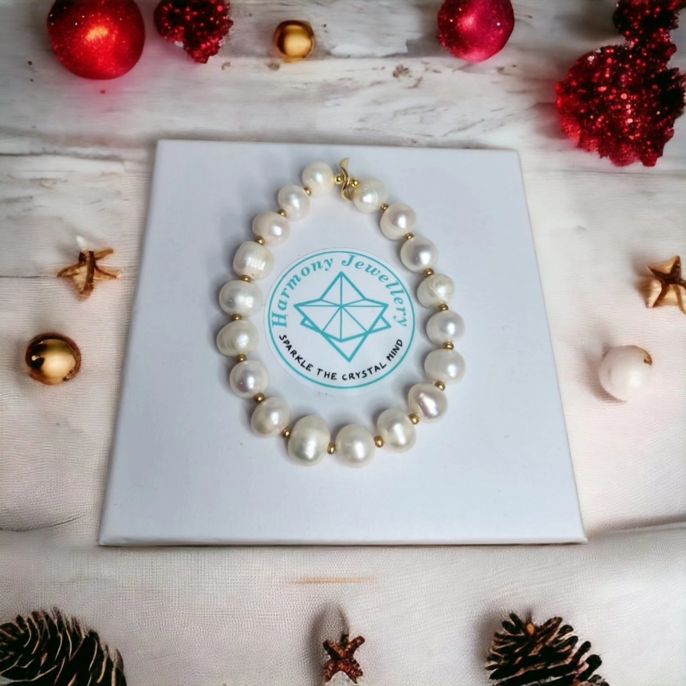 Classy Freshwater Pearl bracelet